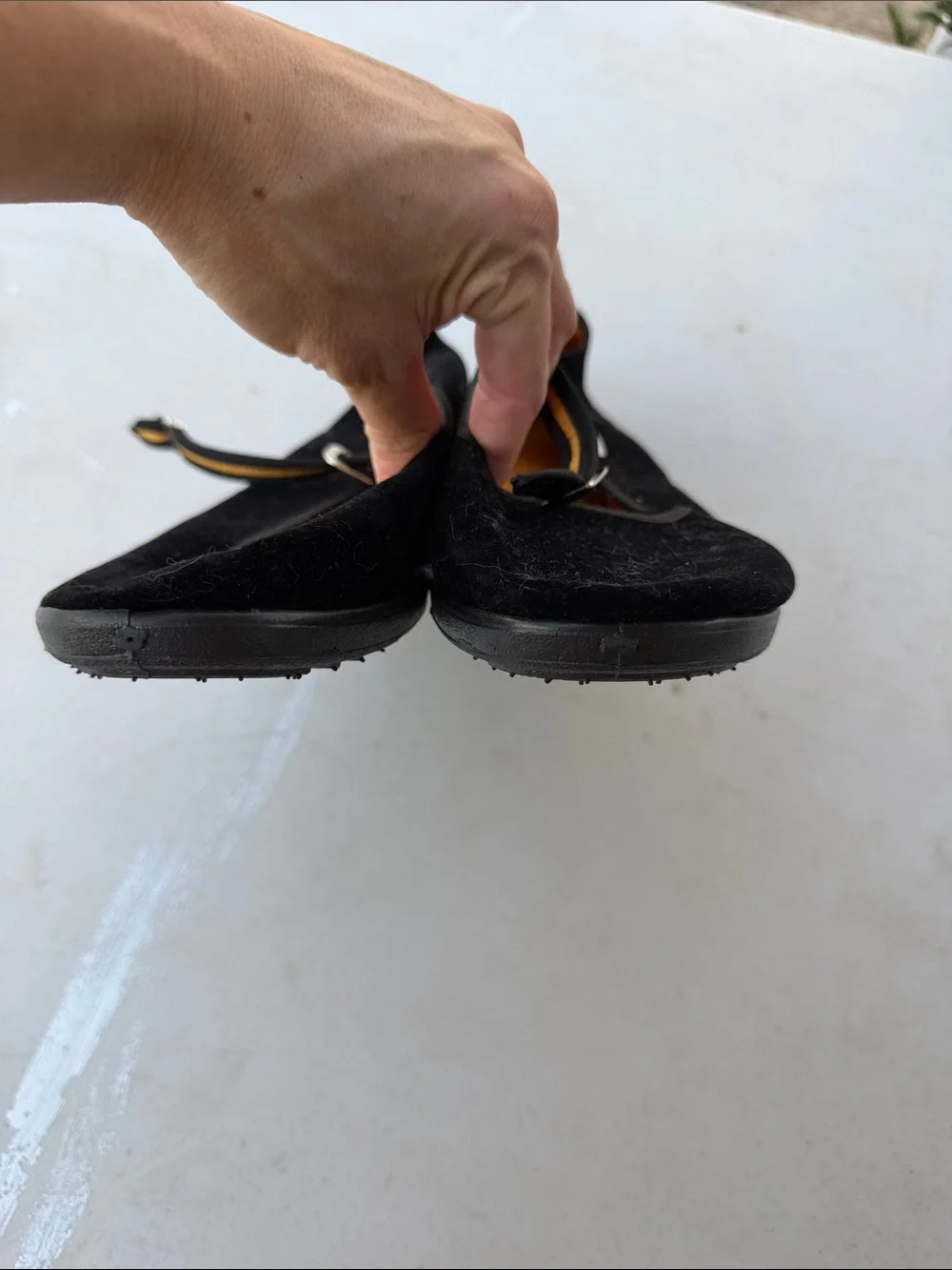 Postor Classic Black Velvet Mary Jane Flats with Ankle Strap